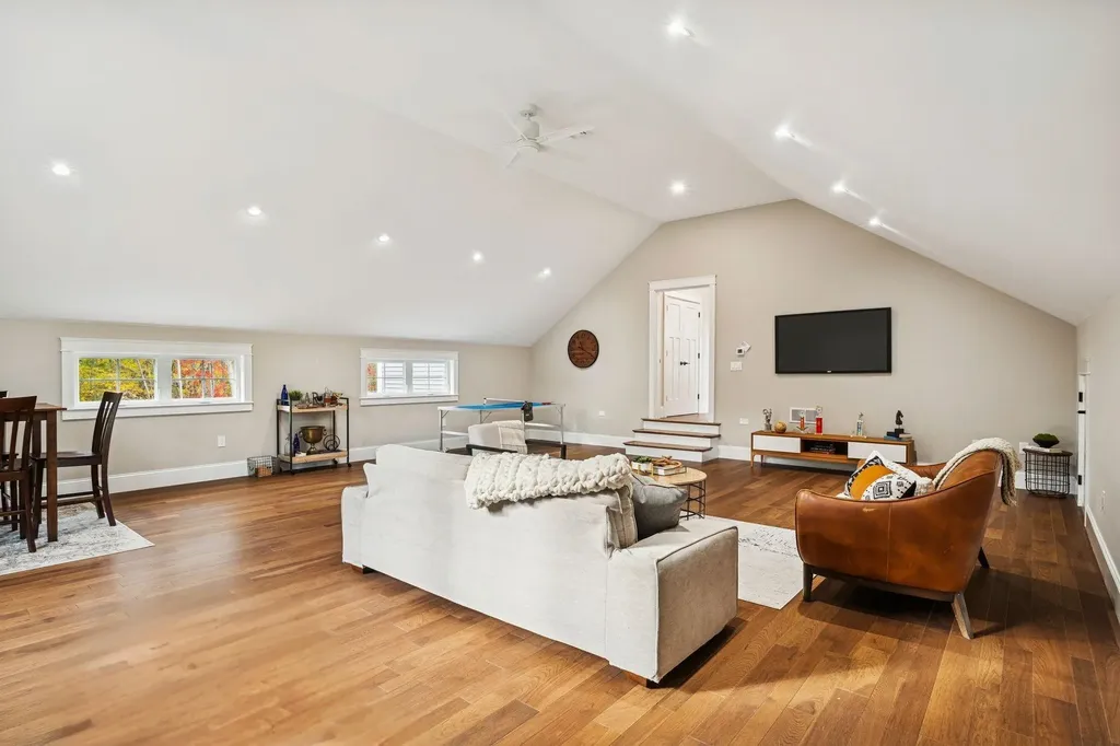 71 Shipwright Way Newington NH 03801