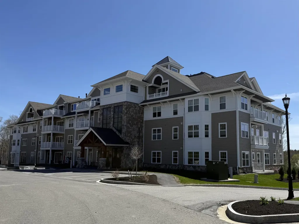 1 Longview Drive Atkinson NH 03811