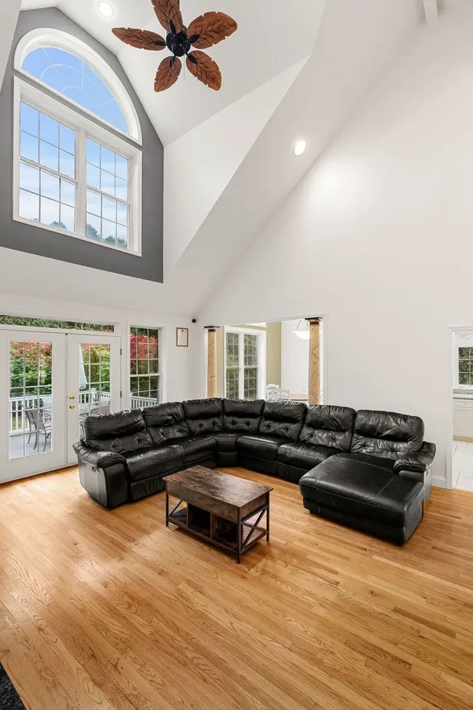 5 Sunrise Boulevard Hooksett NH 03106