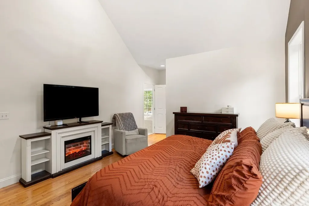 5 Sunrise Boulevard Hooksett NH 03106