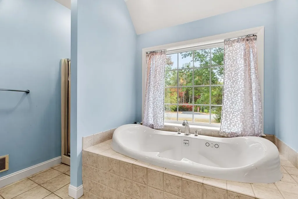 5 Sunrise Boulevard Hooksett NH 03106