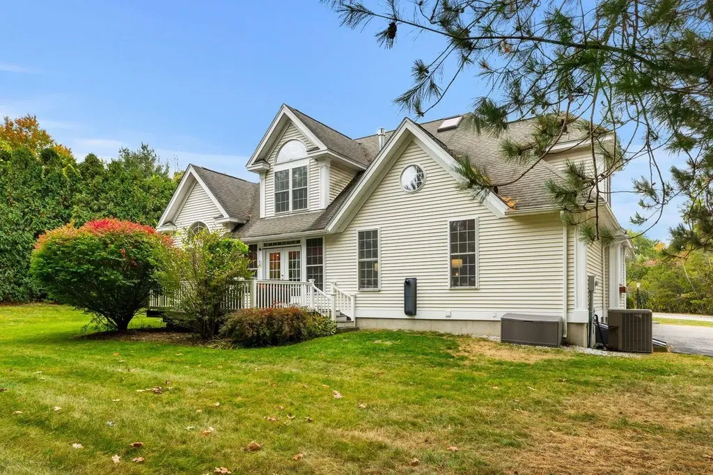 5 Sunrise Boulevard Hooksett NH 03106