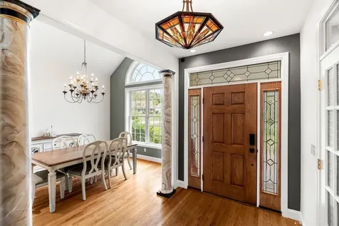 5 Sunrise Boulevard Hooksett NH 03106