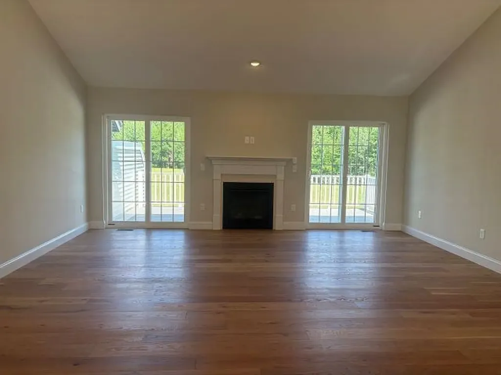 55A Sunset Ridge Epping NH 03042