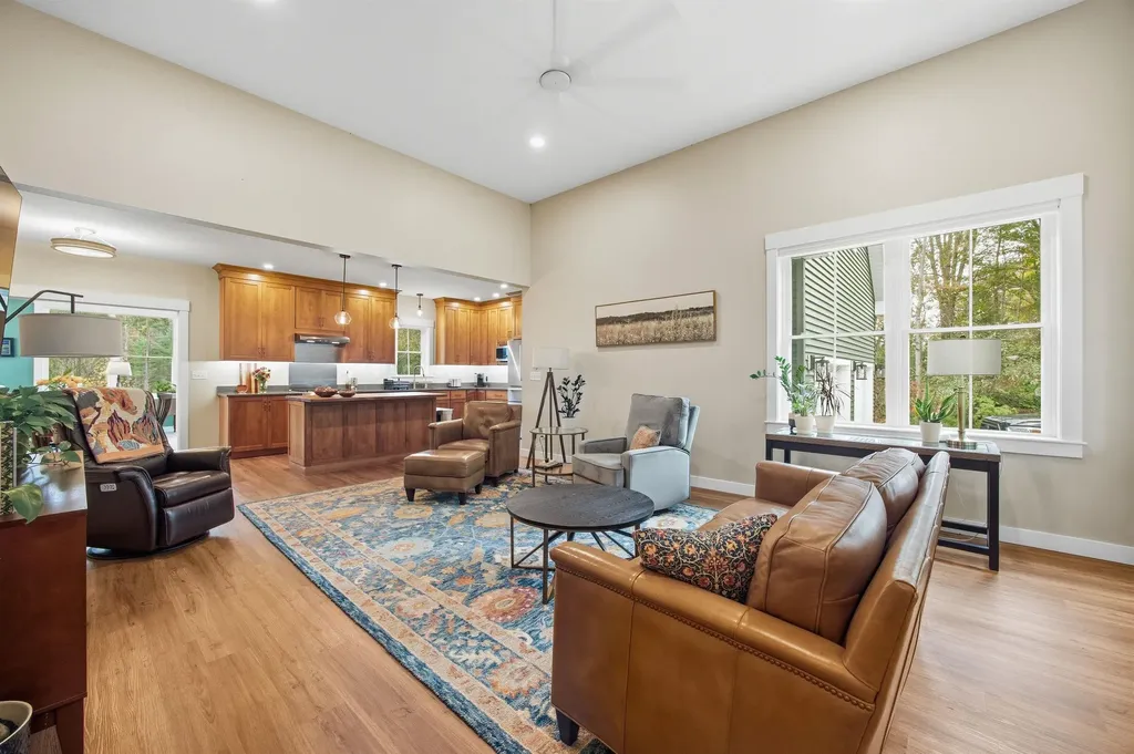 667 Borough Road Pembroke NH 03275