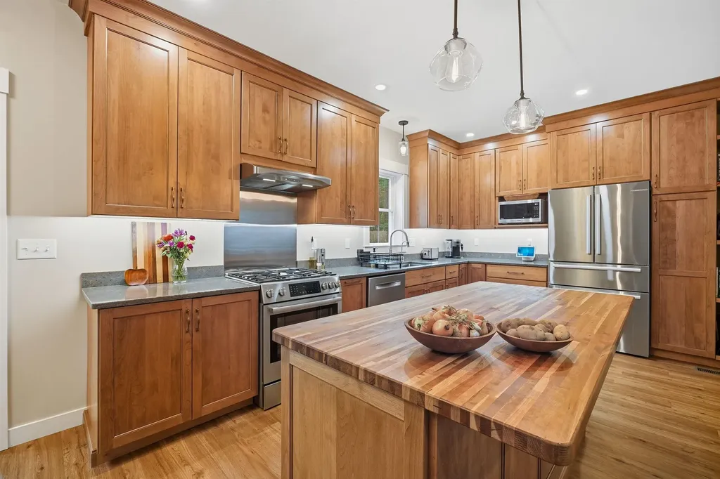 667 Borough Road Pembroke NH 03275