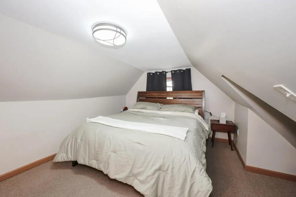 331 E High Street Manchester NH 03104