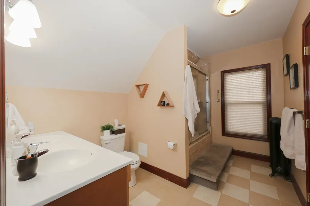 331 E High Street Manchester NH 03104