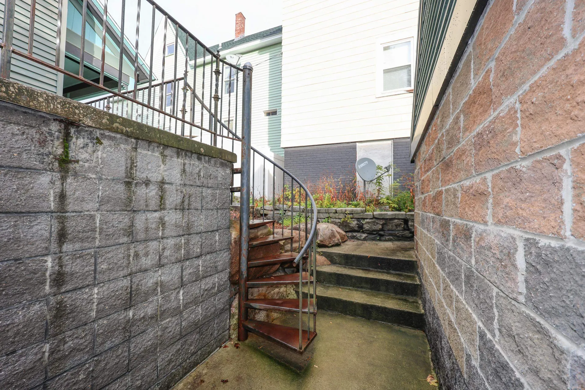 331 E High Street Manchester NH 03104