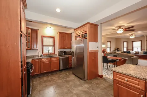 331 E High Street Manchester NH 03104