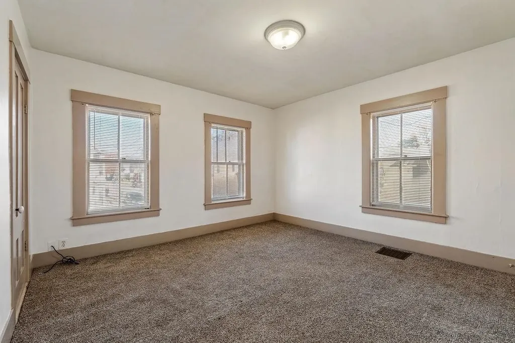 67 Winter Street Rochester NH 03867