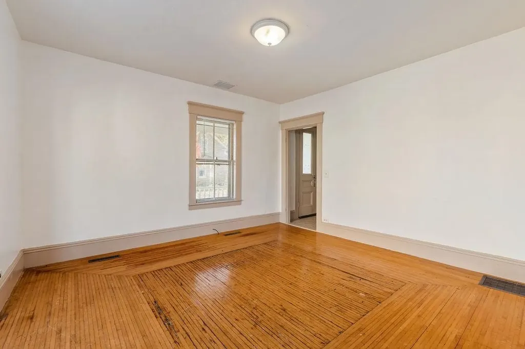 67 Winter Street Rochester NH 03867