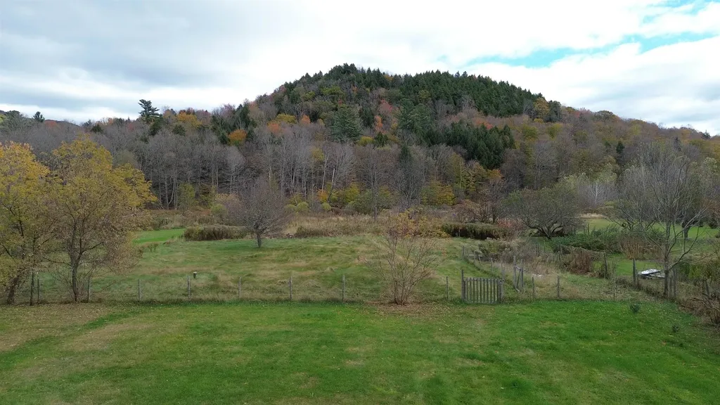 1189 Main Road Huntington VT 05462