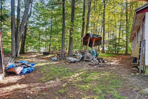 16 Sherwood Forest Drive Canterbury NH 03224