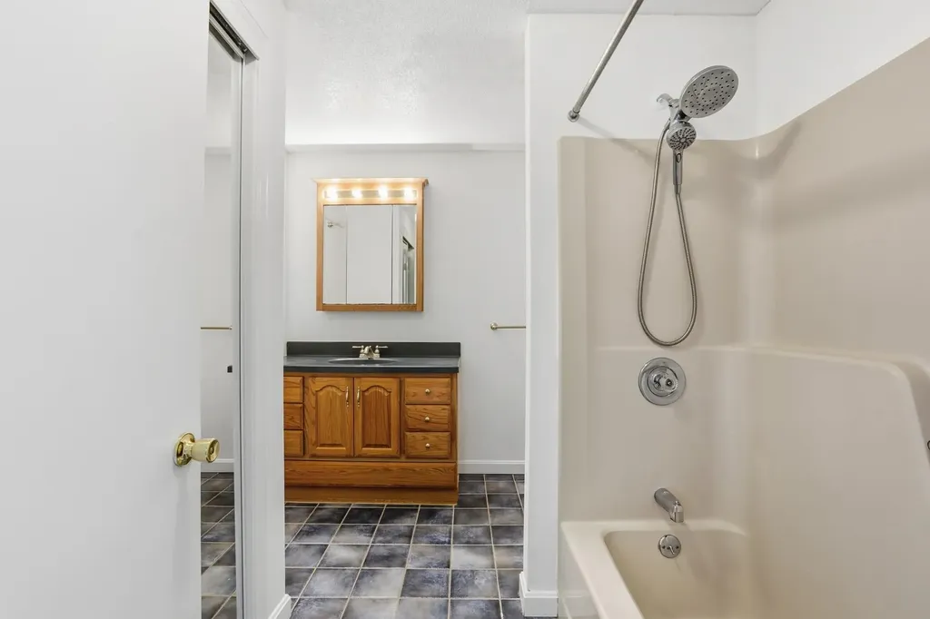 77 E Ridge Road Merrimack NH 03054