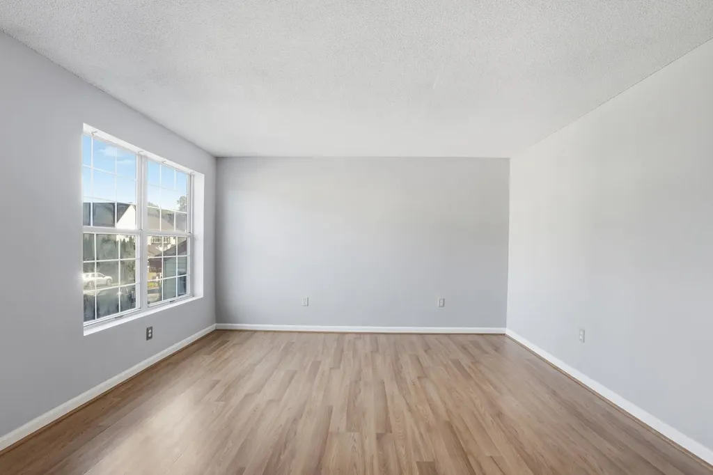 77 E Ridge Road Merrimack NH 03054