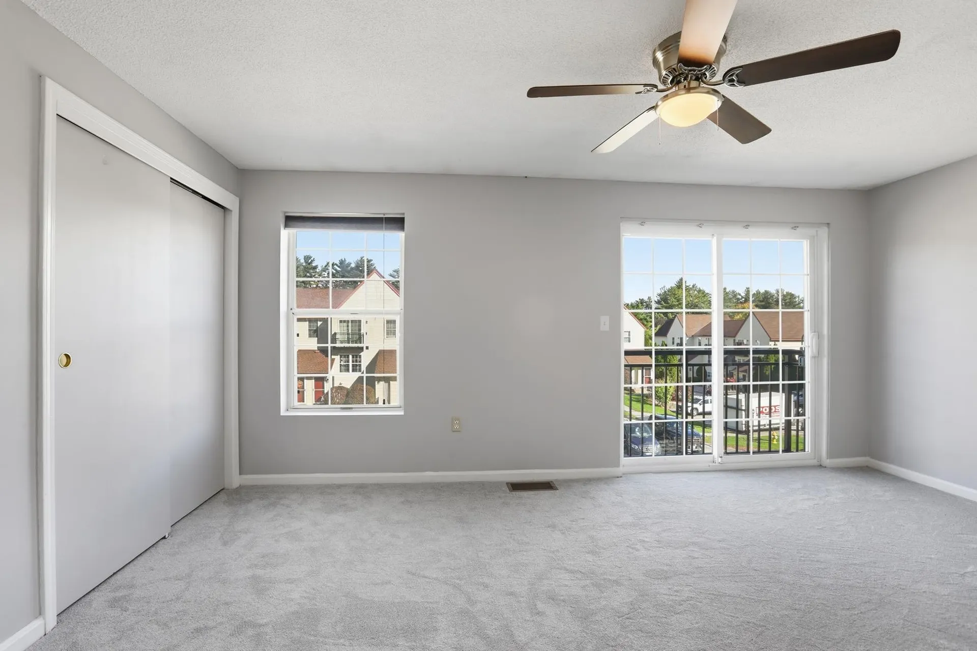 77 E Ridge Road Merrimack NH 03054