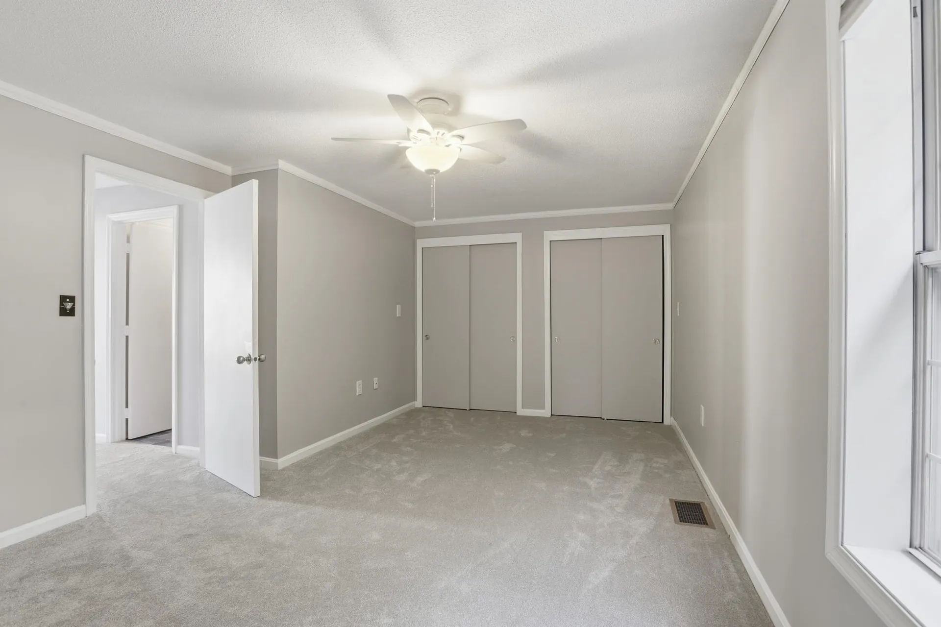 77 E Ridge Road Merrimack NH 03054