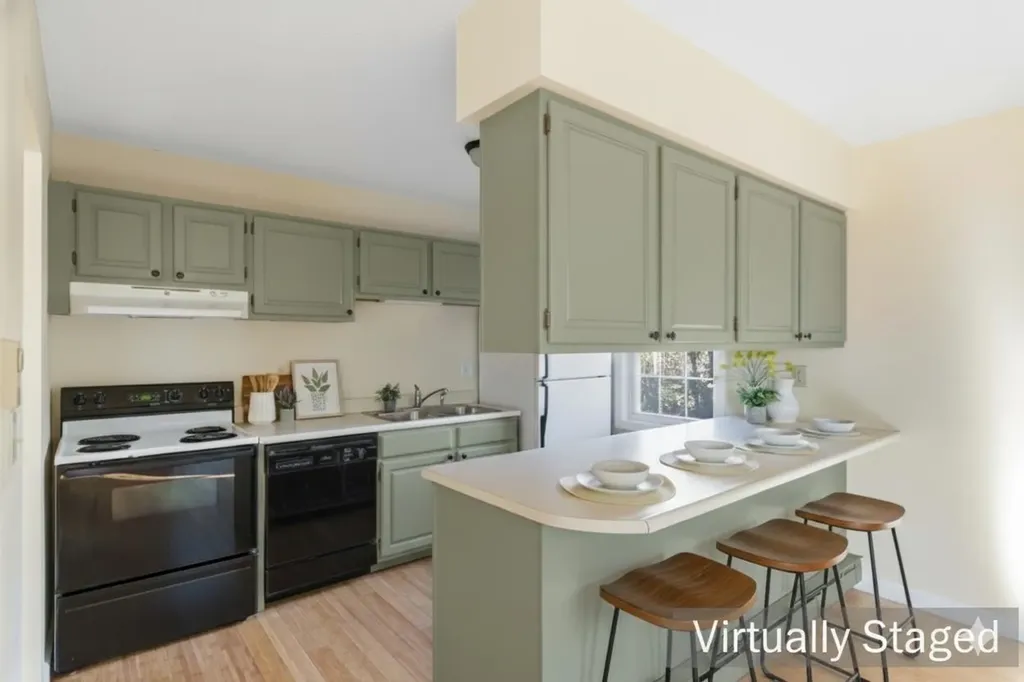 96 Twin Oaks Terrace South Burlington VT 05403