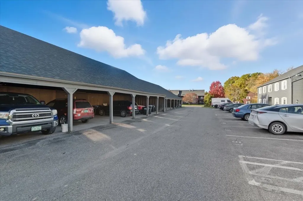 96 Twin Oaks Terrace South Burlington VT 05403