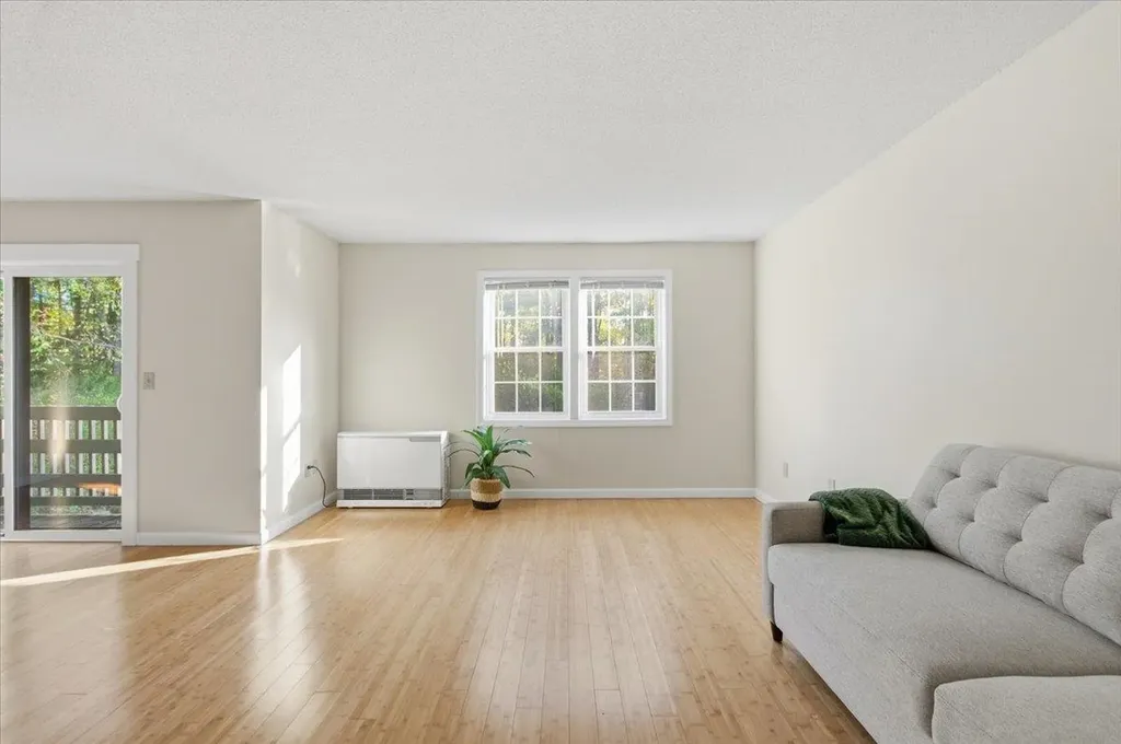 96 Twin Oaks Terrace South Burlington VT 05403