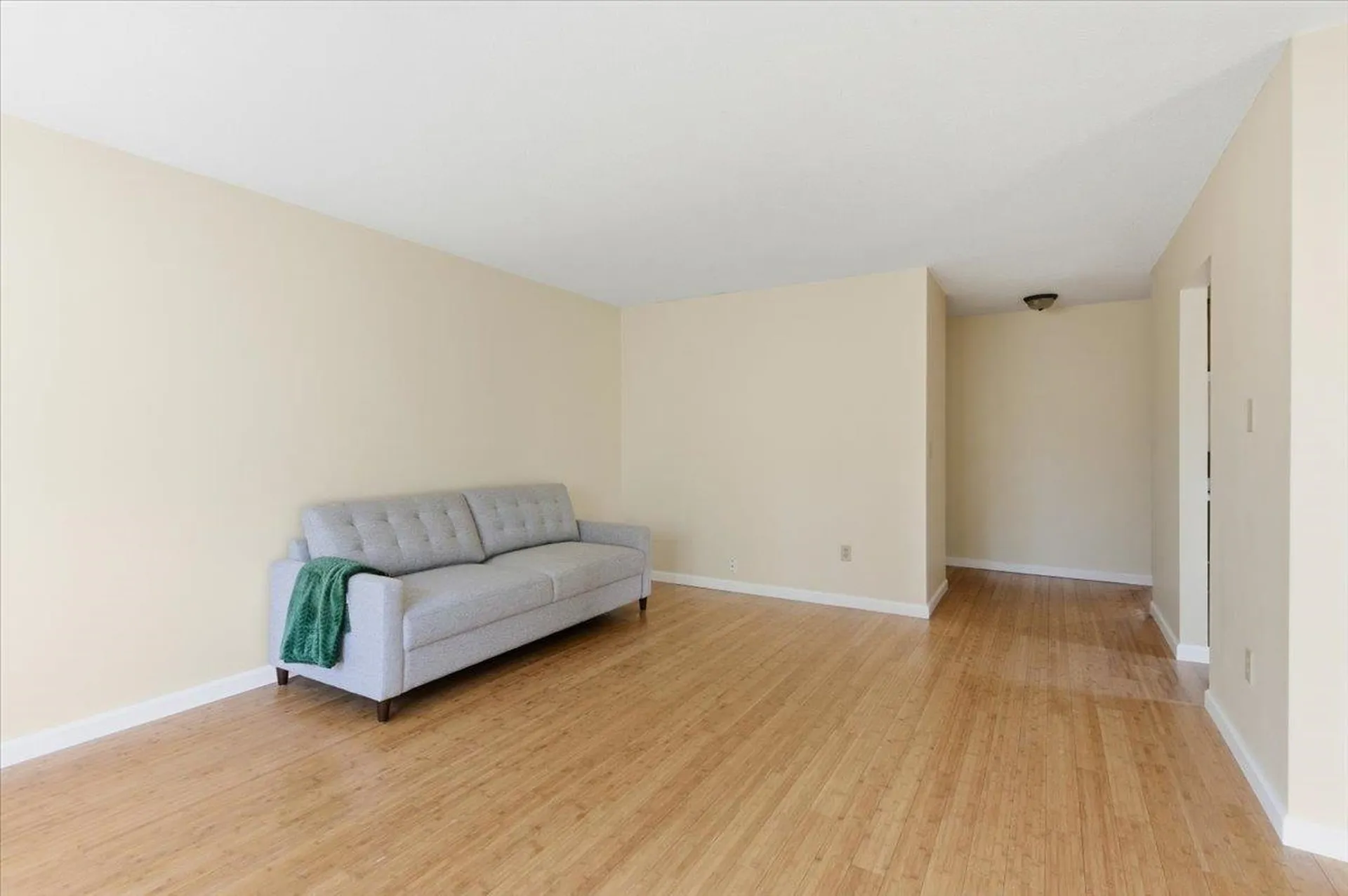 96 Twin Oaks Terrace South Burlington VT 05403