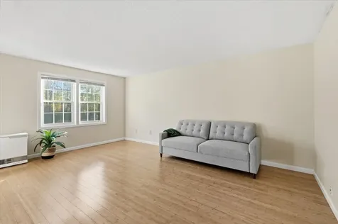 96 Twin Oaks Terrace South Burlington VT 05403