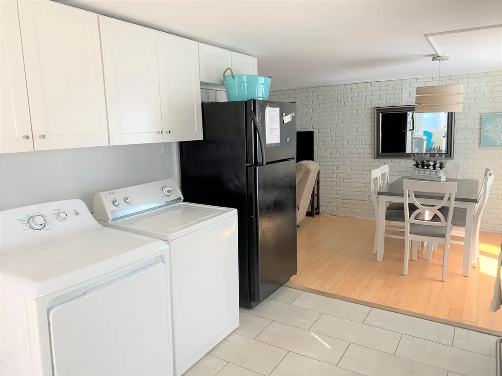 83 Brown Avenue Hampton NH 03842