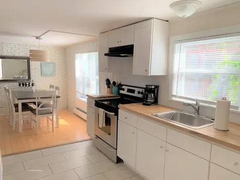 83 Brown Avenue Hampton NH 03842