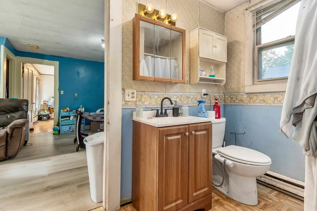 84 School Street Wakefield NH 03872