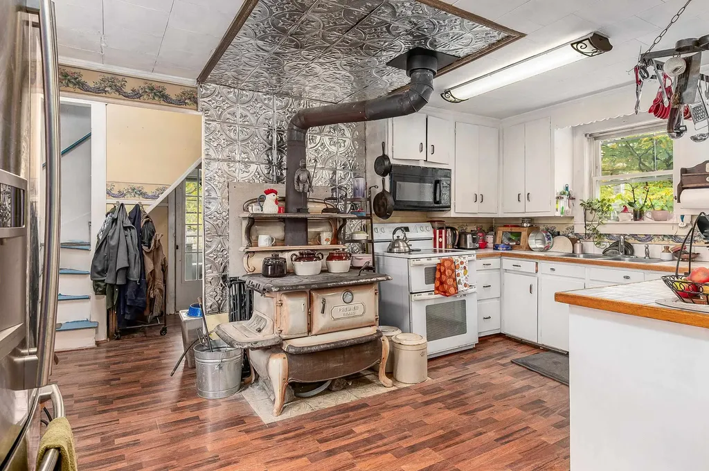 84 School Street Wakefield NH 03872