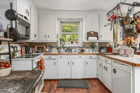 84 School Street Wakefield NH 03872