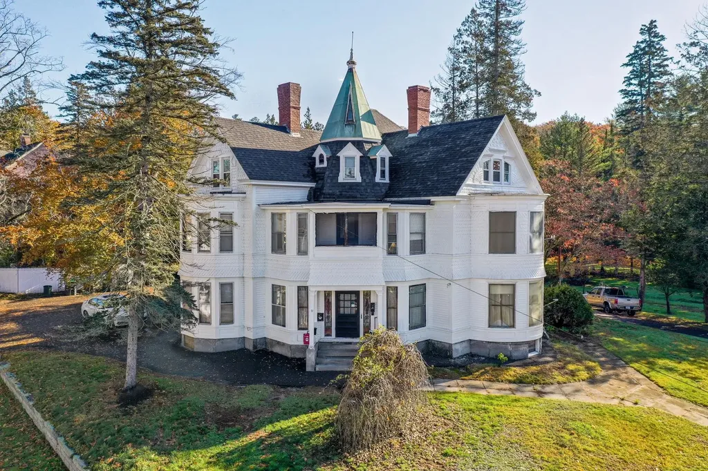 152 Prospect Street Franklin NH 03235