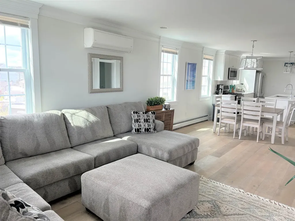 11 Great Boars Head Avenue Hampton NH 03842