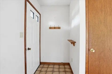 8 Dubois Drive South Burlington VT 05403