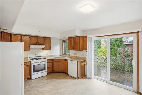 8 Dubois Drive South Burlington VT 05403