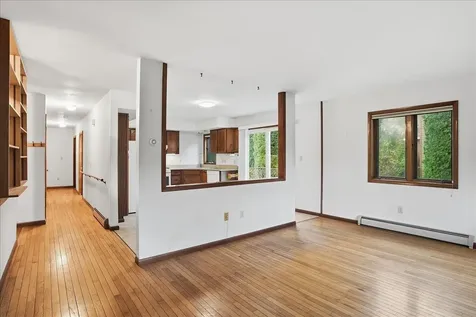 8 Dubois Drive South Burlington VT 05403