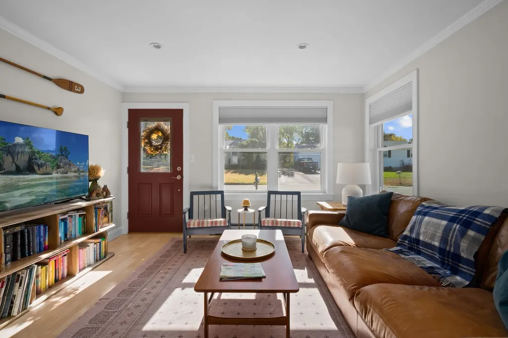 18 Middlebrook Road Dover NH 03820