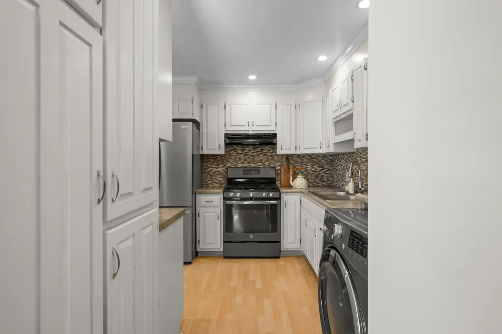 18 Middlebrook Road Dover NH 03820