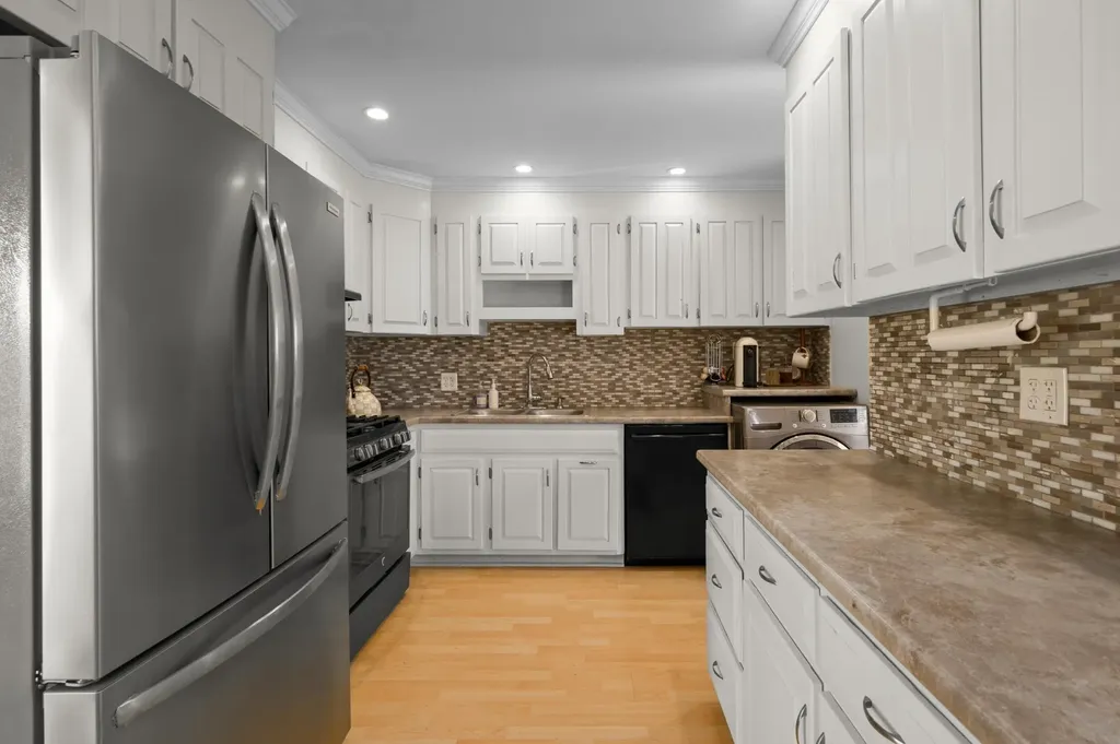 18 Middlebrook Road Dover NH 03820