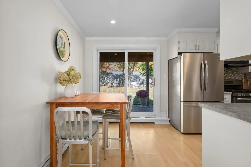 18 Middlebrook Road Dover NH 03820