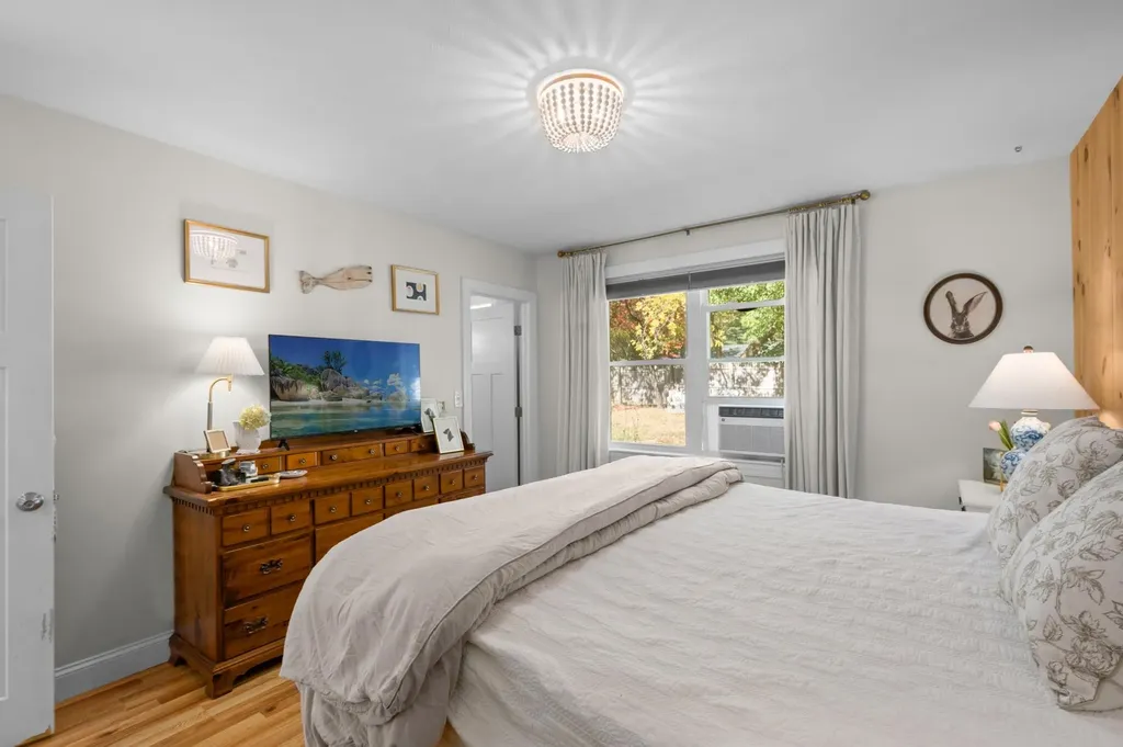 18 Middlebrook Road Dover NH 03820