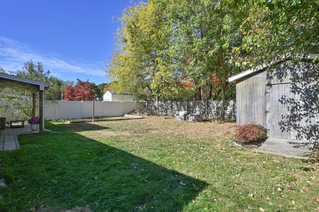 18 Middlebrook Road Dover NH 03820