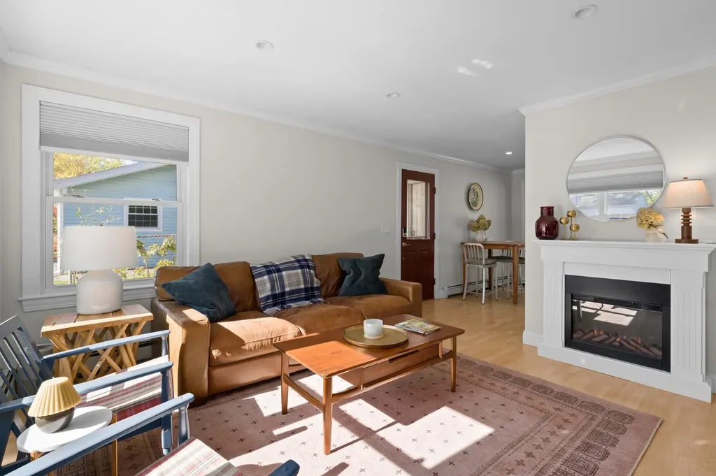 18 Middlebrook Road Dover NH 03820