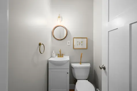 18 Middlebrook Road Dover NH 03820