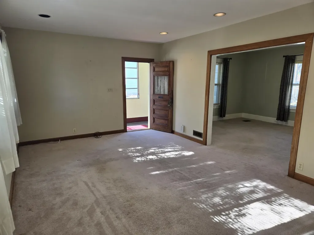 699 Montgomery Street Manchester NH 03102