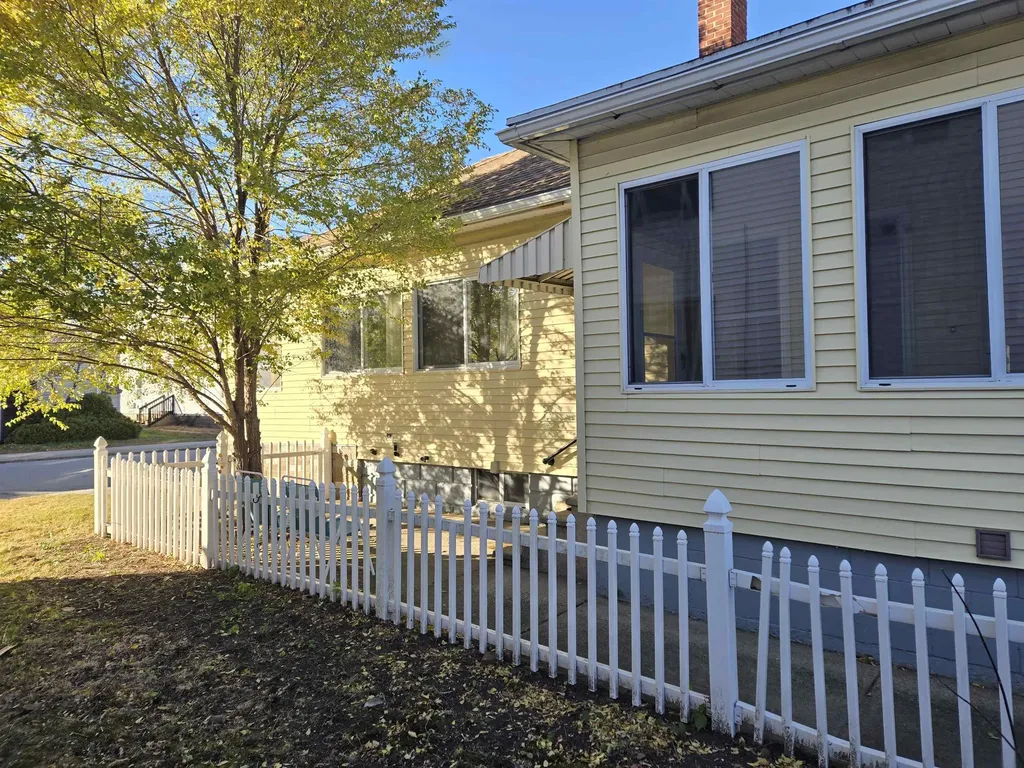 699 Montgomery Street Manchester NH 03102