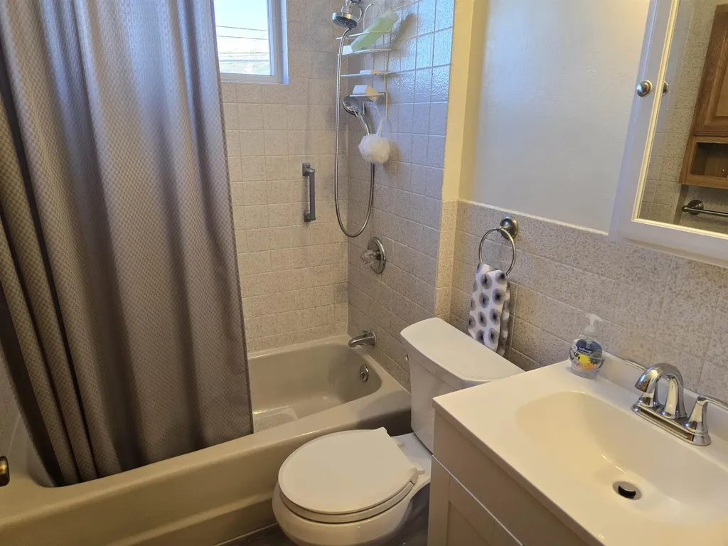 699 Montgomery Street Manchester NH 03102