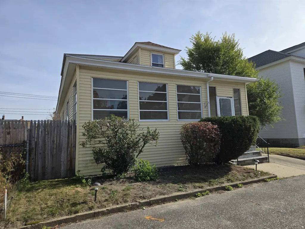 699 Montgomery Street Manchester NH 03102