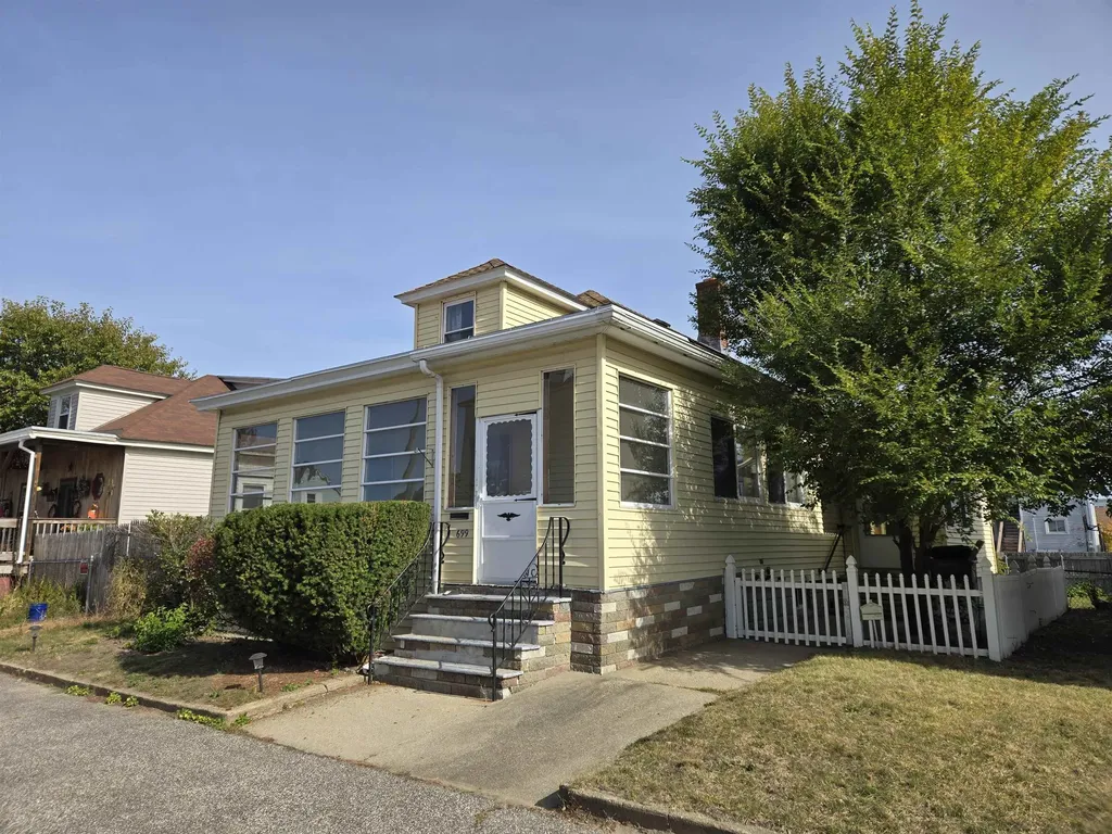 699 Montgomery Street Manchester NH 03102